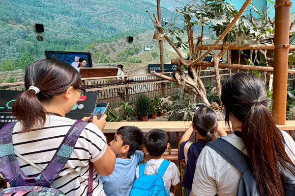 家庭遊歷海洋公園